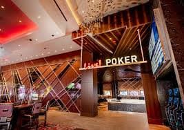 Member hokibet855 menikmati olahraga dan permainan casino dari perangkat mobile di Indonesia